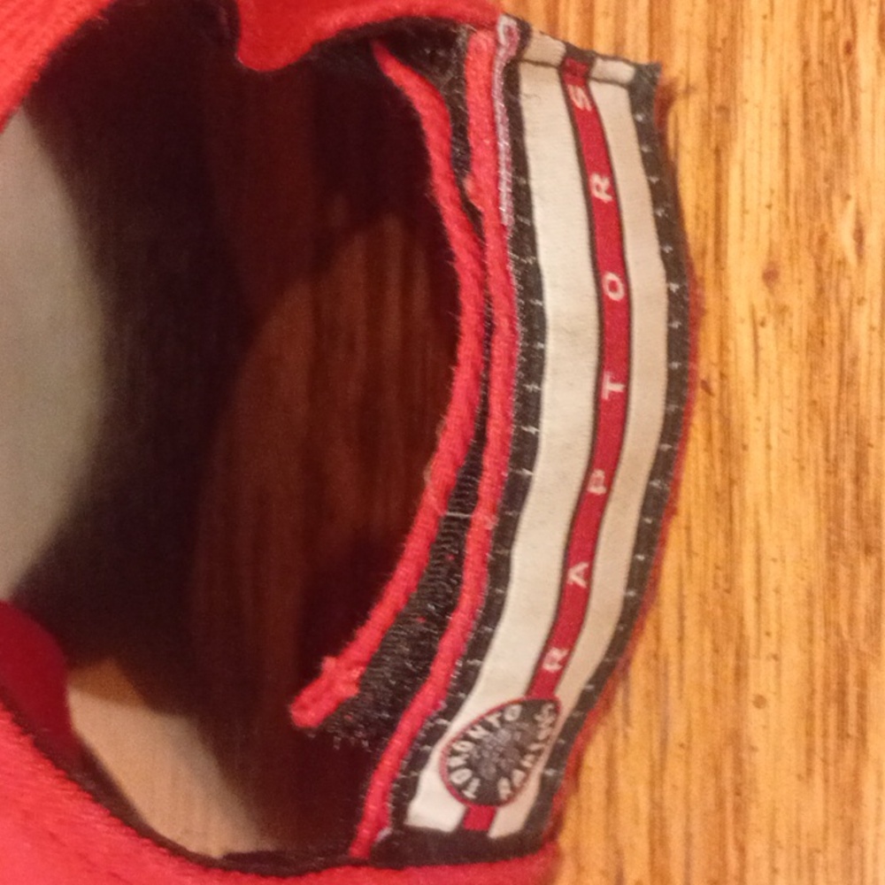 Toronto Raptors Hat (OS) - Picture 4 of 5